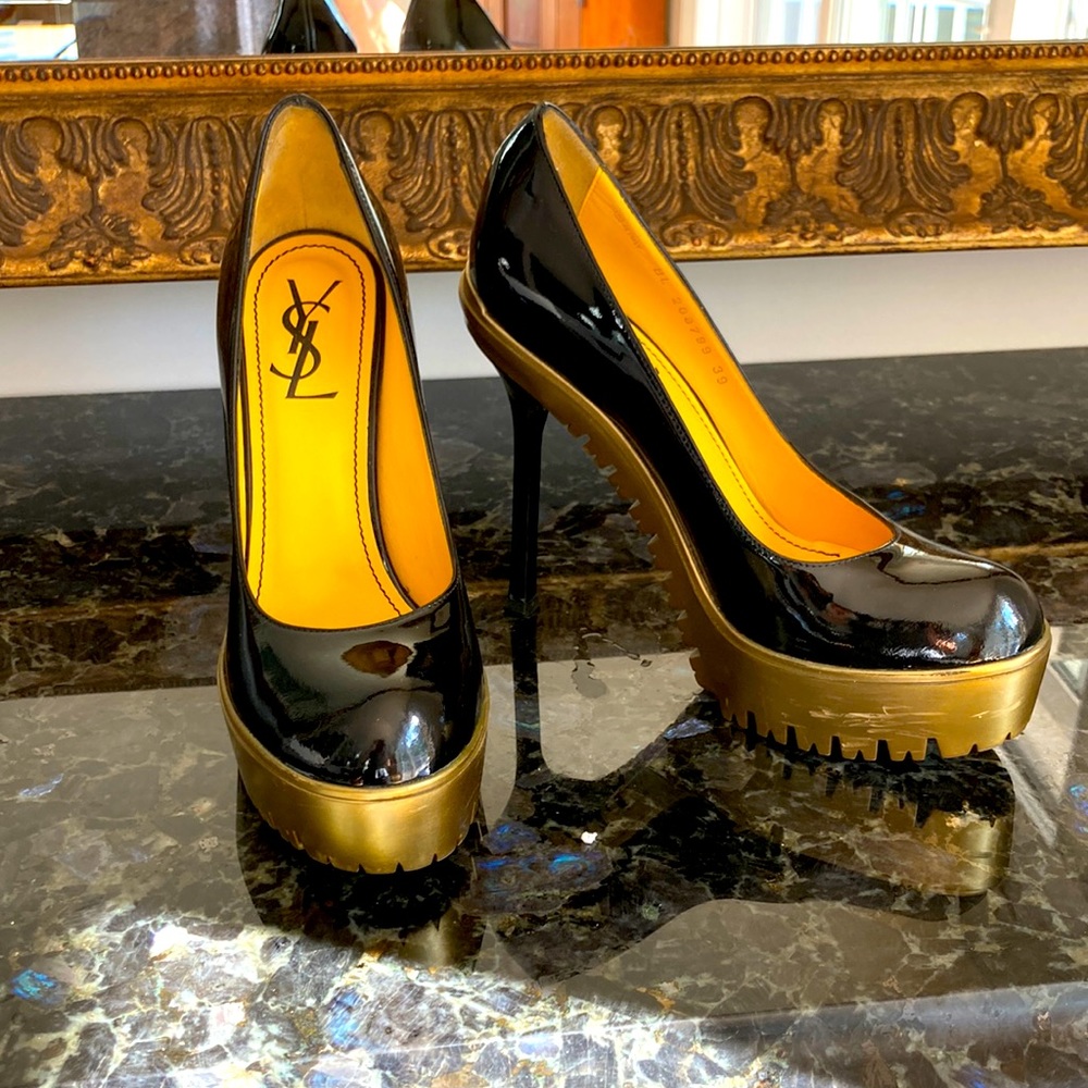 YSL TROOPER PUMP 39